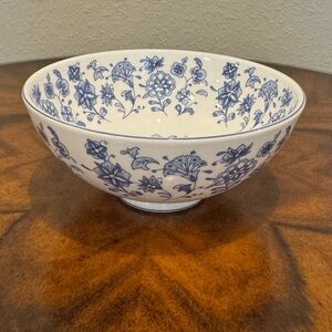 Minton Shalimar Blue and White Floral Porcelain Bowl Made In England 1974